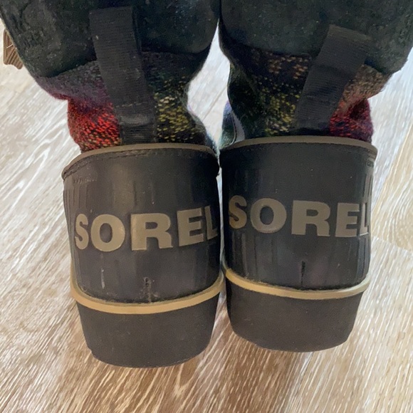 Boots - Picture 2 of 3